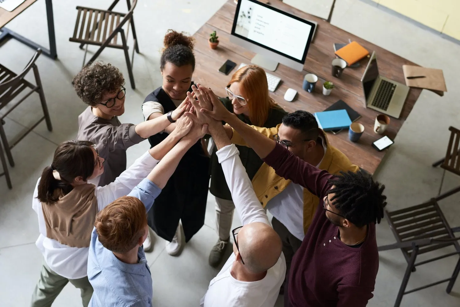 What is a Performance-Driven Team? What Characteristics Do They Have?