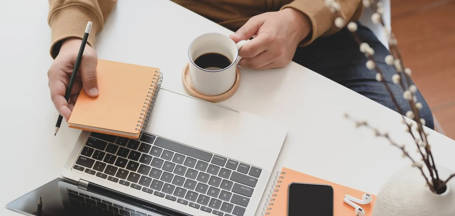 How to Take Notes Effectively in One-on-One Meetings